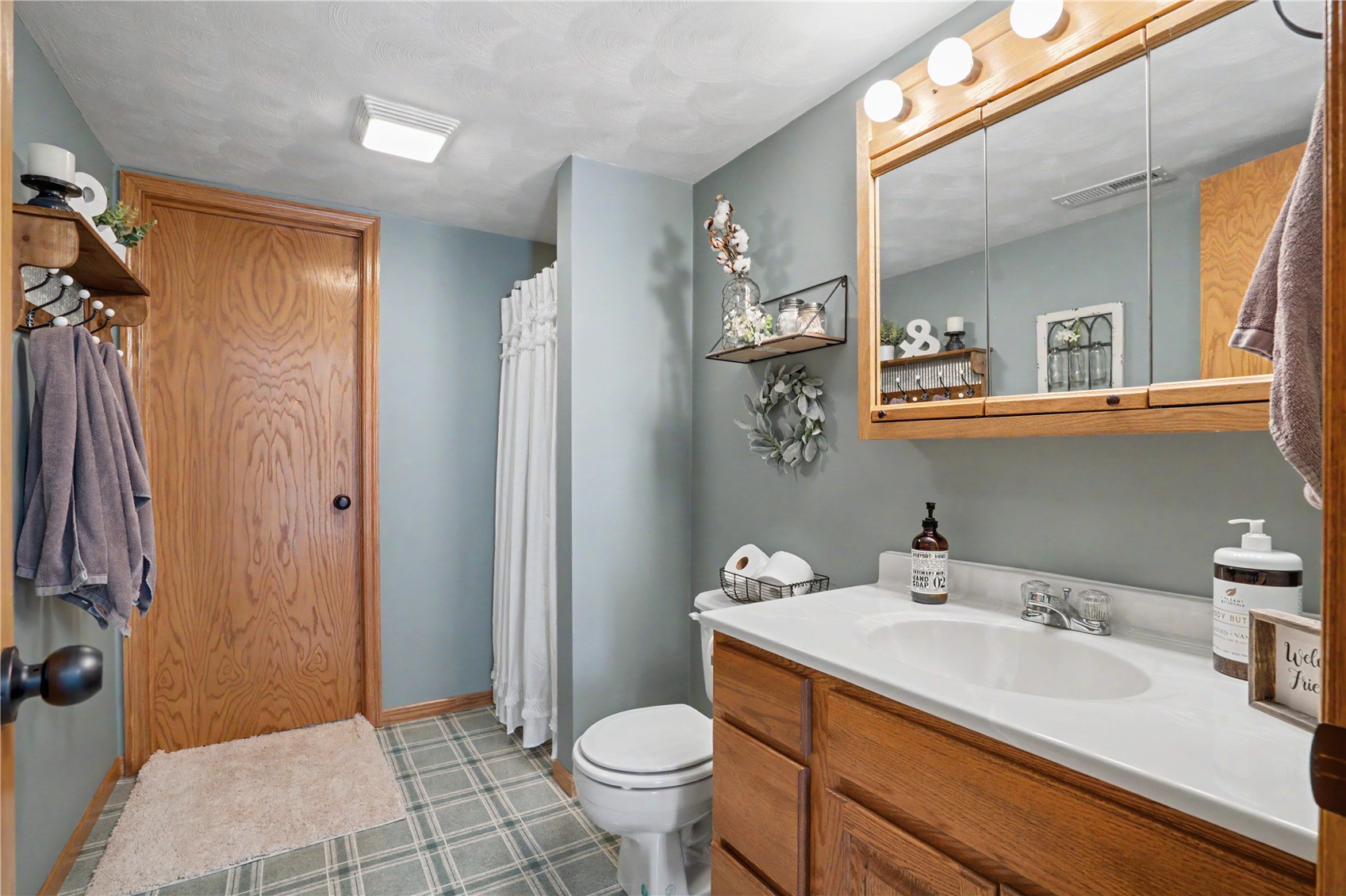 105 Richland Avenue Urbana IA 52345