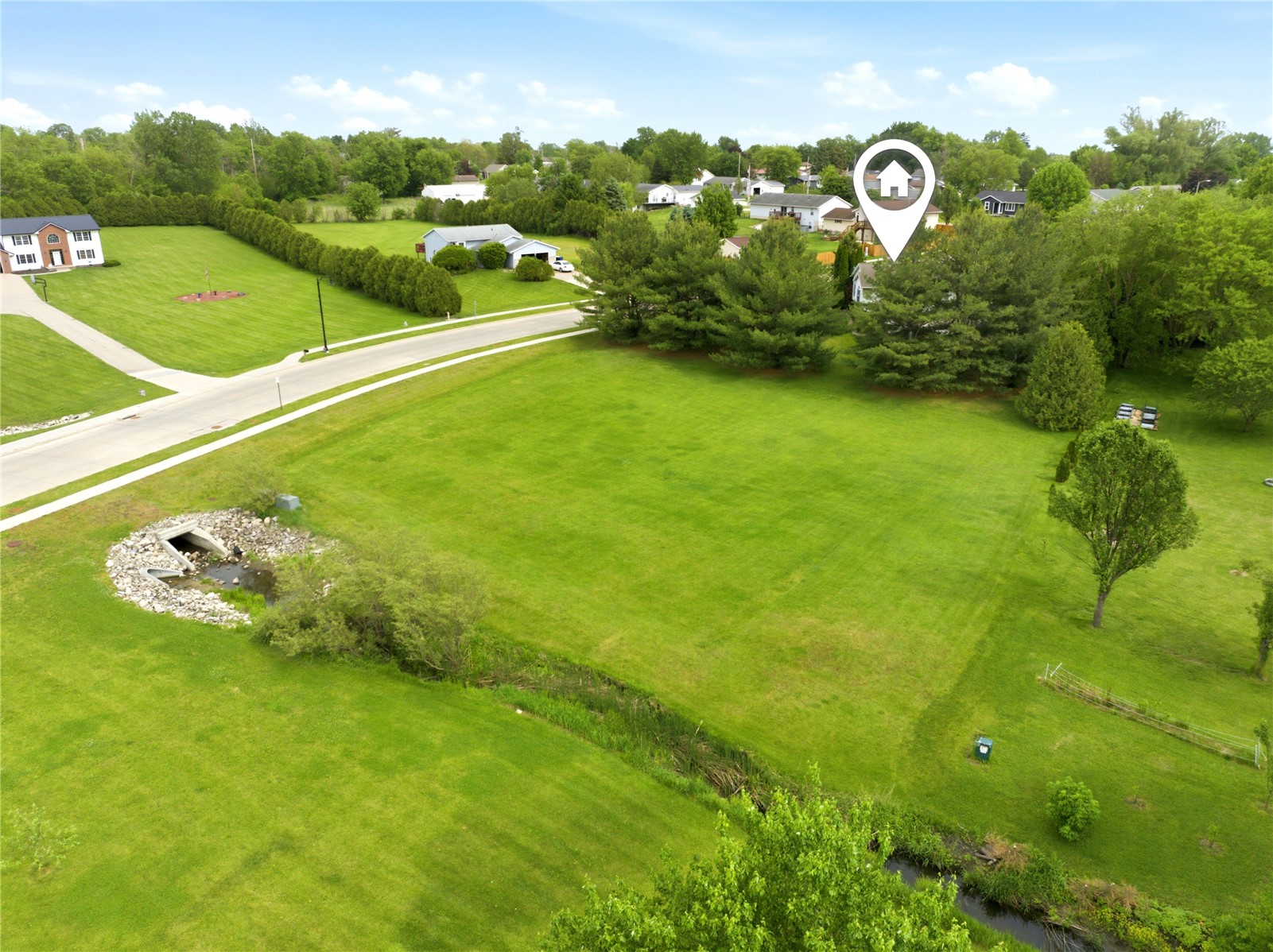 105 Richland Avenue Urbana IA 52345