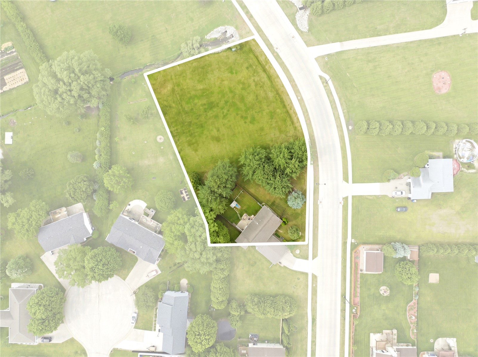 105 Richland Avenue Urbana IA 52345
