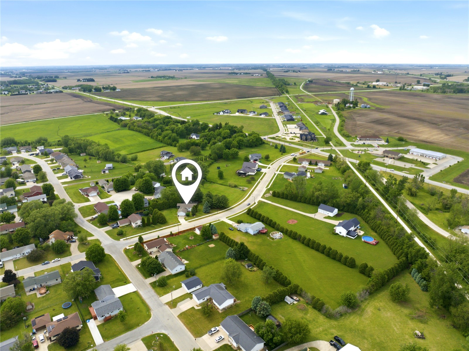 105 Richland Avenue Urbana IA 52345