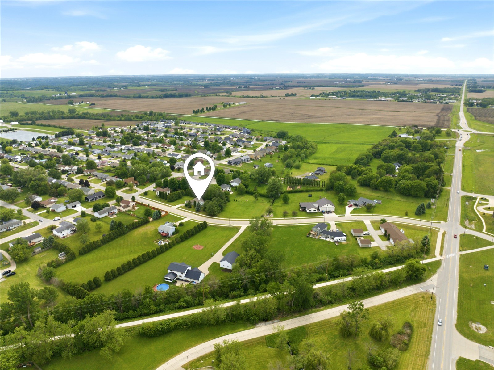 105 Richland Avenue Urbana IA 52345