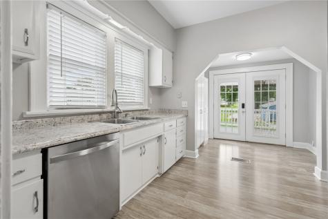 312 4th Avenue Clarence IA 52216
