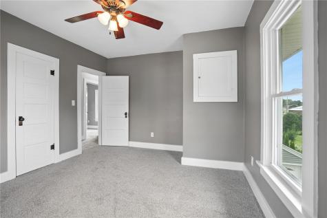 312 4th Avenue Clarence IA 52216