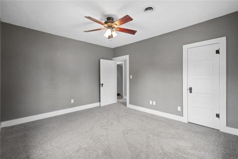 312 4th Avenue Clarence IA 52216