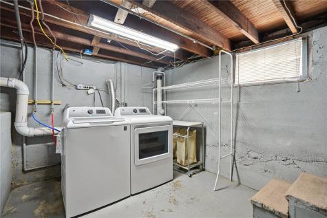 312 4th Avenue Clarence IA 52216