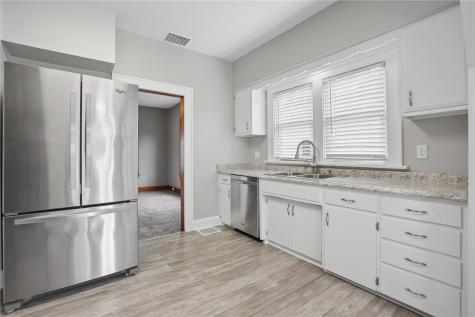 312 4th Avenue Clarence IA 52216