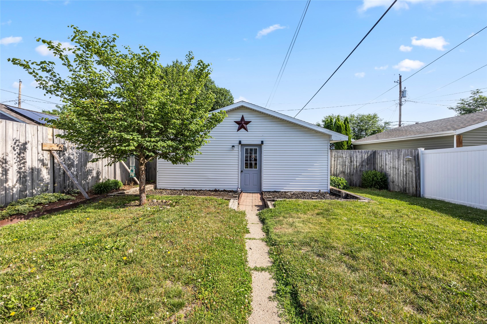 1536 7th Avenue SE Cedar Rapids IA 52403