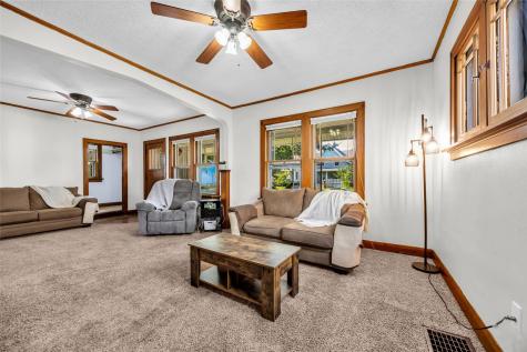 1536 7th Avenue SE Cedar Rapids IA 52403