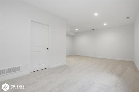 1305 Frontier Loop Iowa City IA 52246