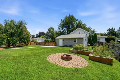 681 Central Avenue Marion IA 52302