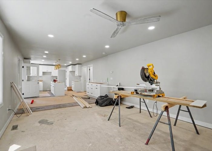 923 12th Avenue Coralville IA 52241