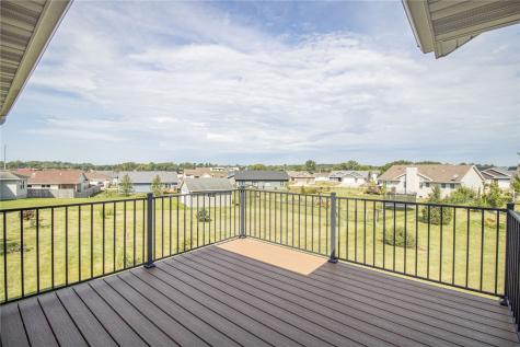 1616 Meadow Ridge Court Anamosa IA 52205