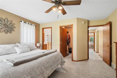 4131 Cedar Heights Trail Center Point IA 52213