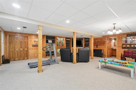 4131 Cedar Heights Trail Center Point IA 52213