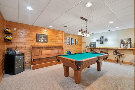 4131 Cedar Heights Trail Center Point IA 52213