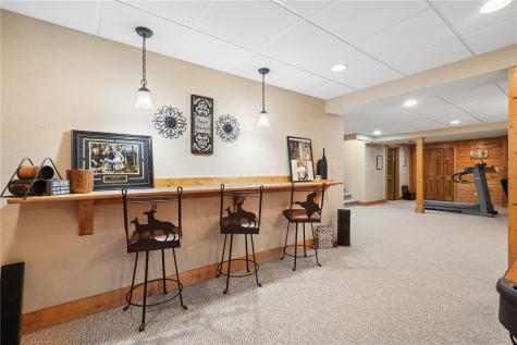 4131 Cedar Heights Trail Center Point IA 52213