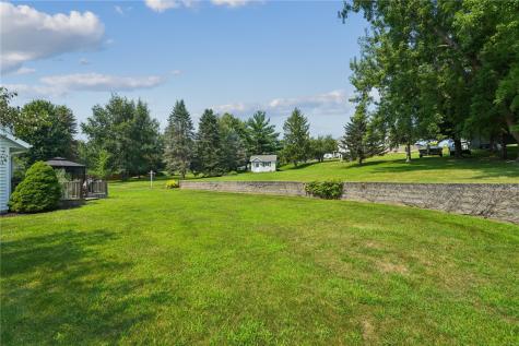 4131 Cedar Heights Trail Center Point IA 52213