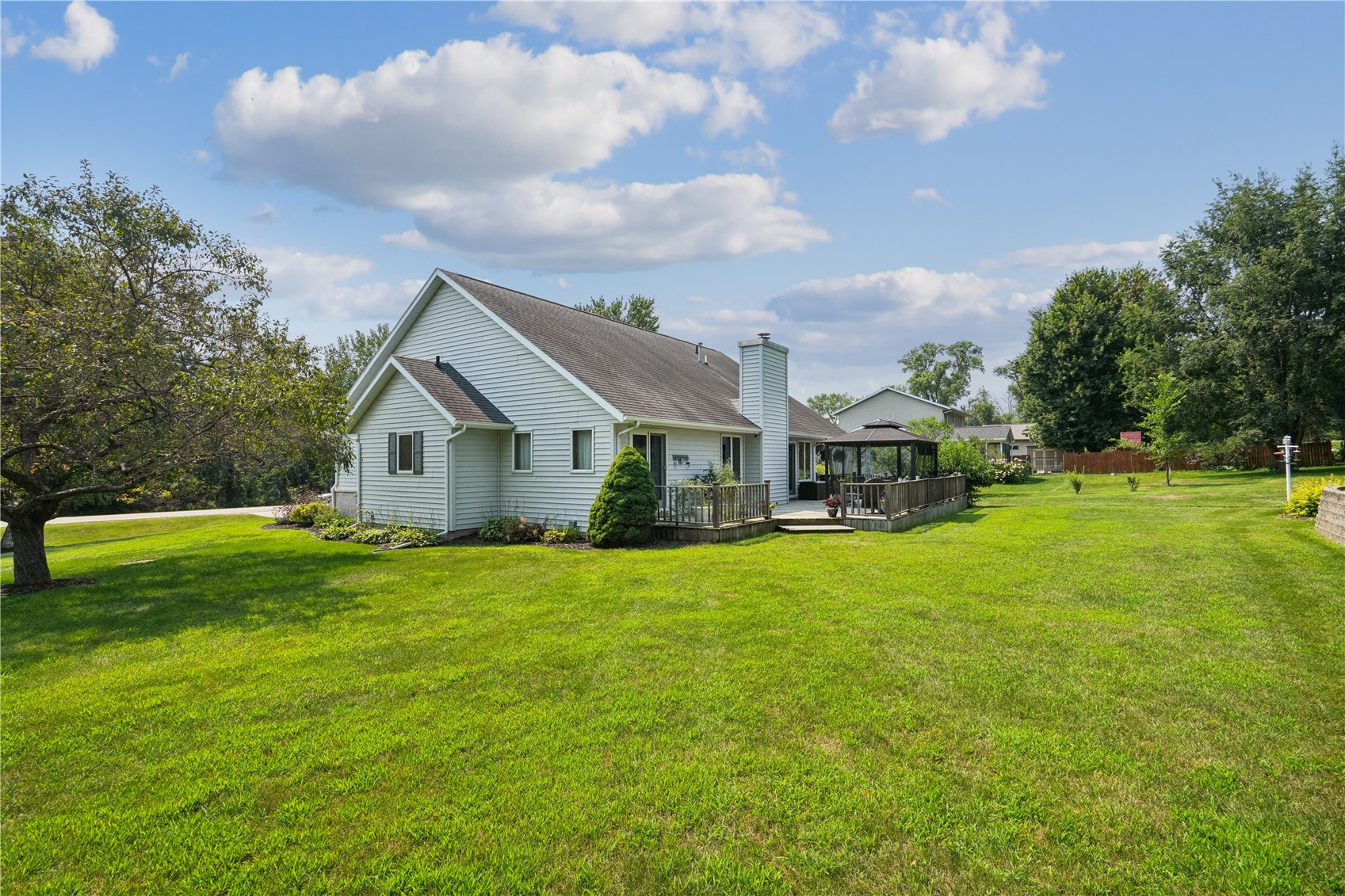 4131 Cedar Heights Trail Center Point IA 52213