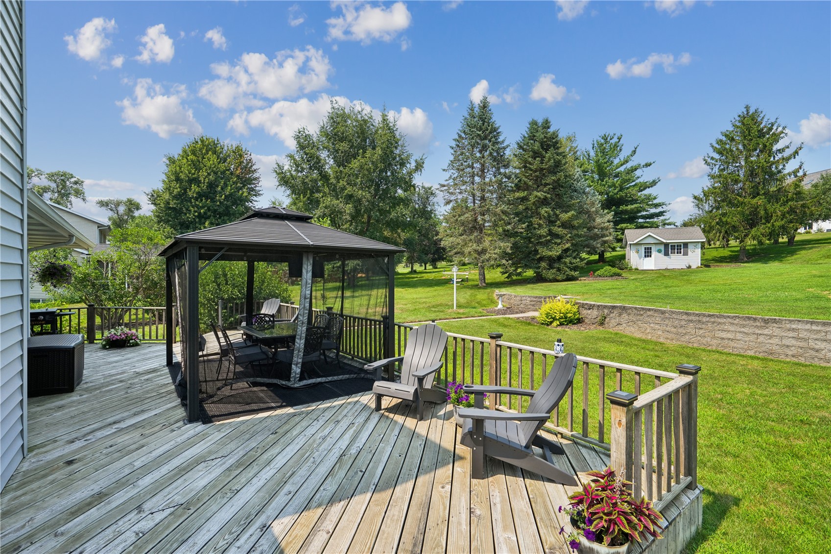 4131 Cedar Heights Trail Center Point IA 52213