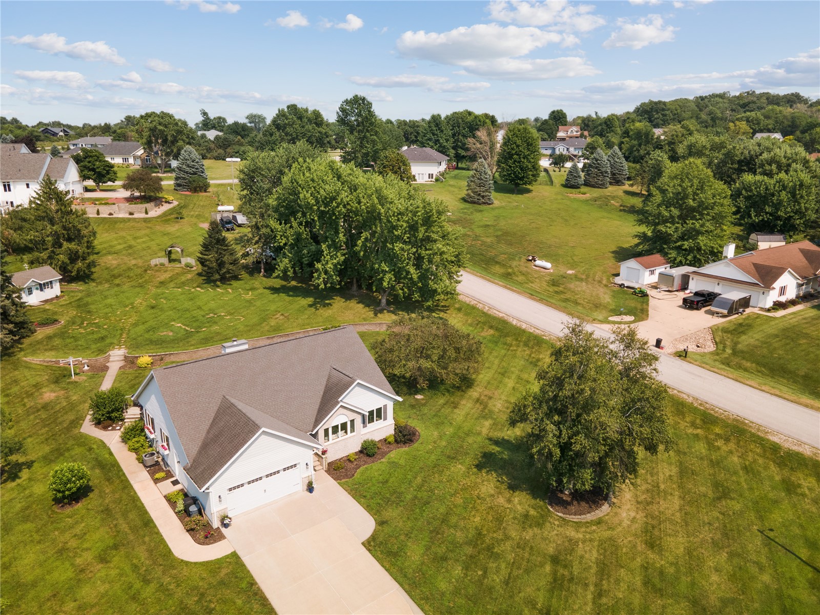 4131 Cedar Heights Trail Center Point IA 52213