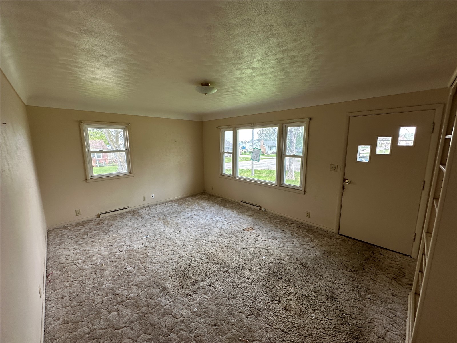 101 A Avenue Newhall IA 52315