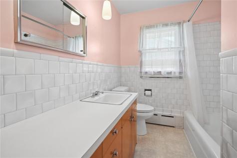 601 Hall Avenue Lowden IA 52255
