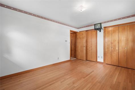 601 Hall Avenue Lowden IA 52255
