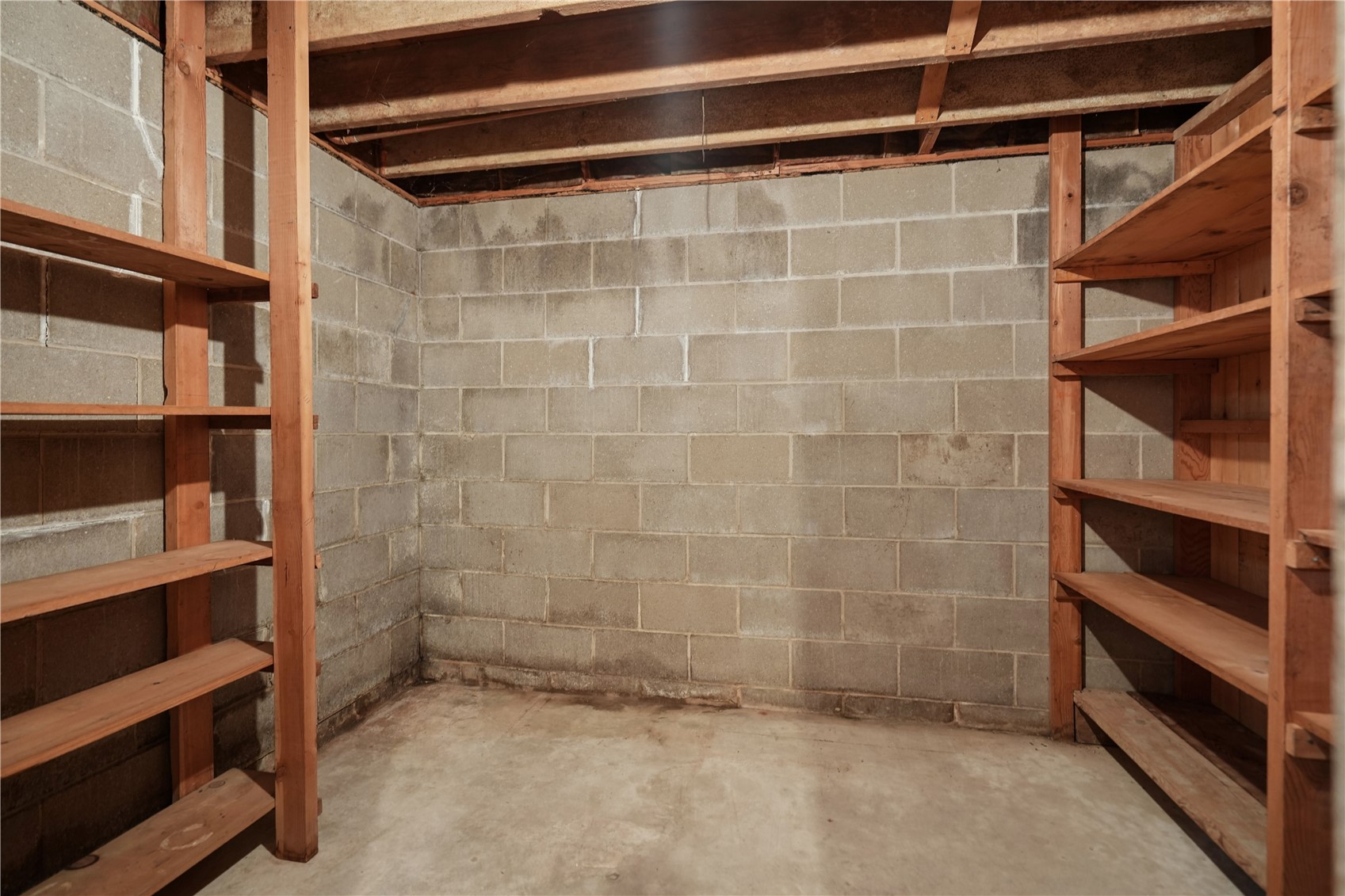 601 Hall Avenue Lowden IA 52255