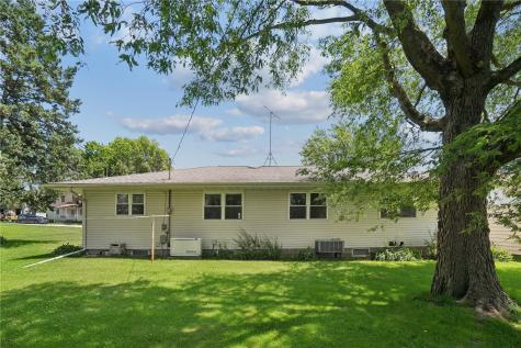 601 Hall Avenue Lowden IA 52255