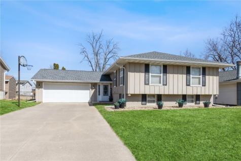 272 Norman Drive NE Cedar Rapids IA 52402