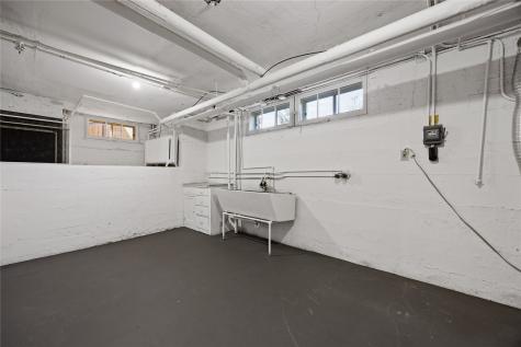 2101 Washington Avenue SE Cedar Rapids IA 52403