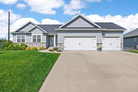 505 Robinwood Drive Robins IA 52328