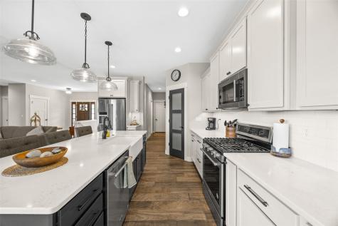 22402 102nd Street Anamosa IA 52205