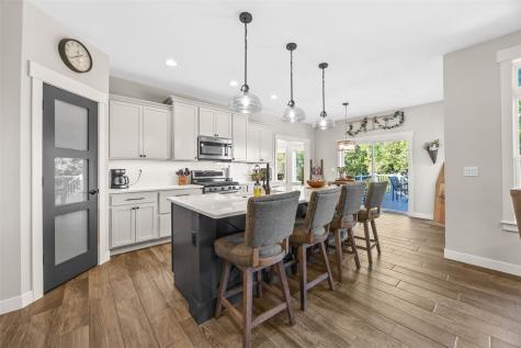 22402 102nd Street Anamosa IA 52205