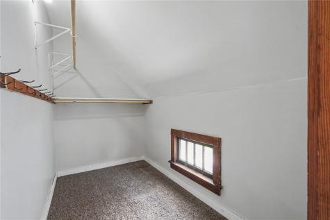 1312 Burch Avenue NW Cedar Rapids IA 52405