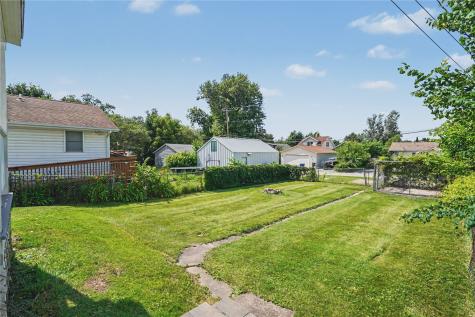 1312 Burch Avenue NW Cedar Rapids IA 52405