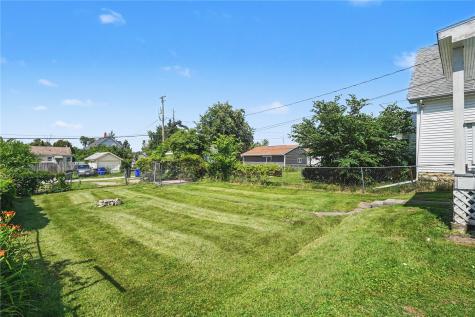 1312 Burch Avenue NW Cedar Rapids IA 52405