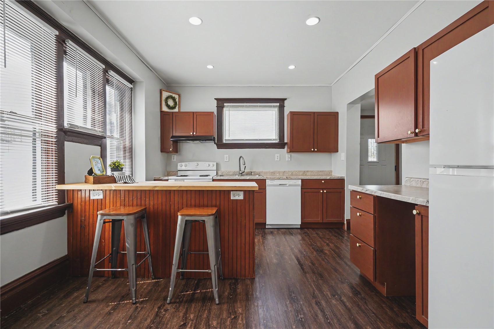 1312 Burch Avenue NW Cedar Rapids IA 52405