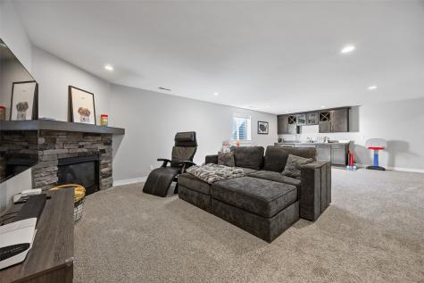 6415 Ushers Ridge Drive NE Cedar Rapids IA 52411