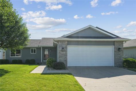 1007 Wolf Drive NW Cedar Rapids IA 52405