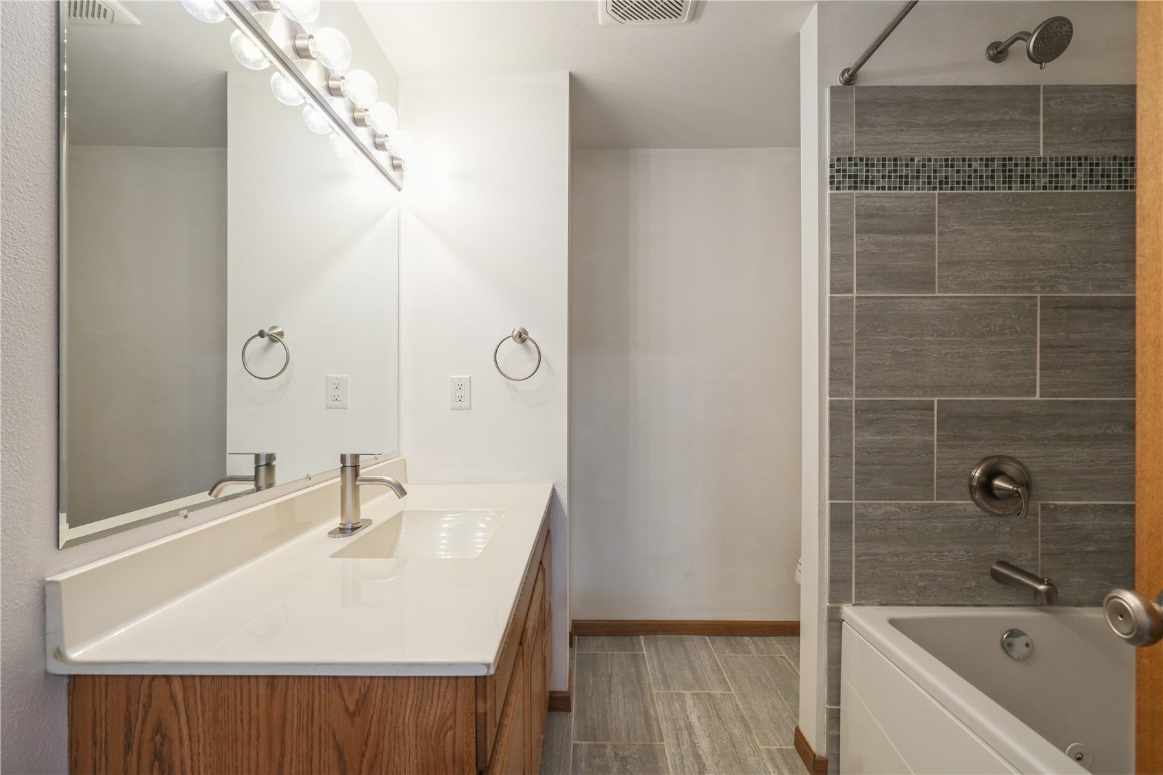 1007 Wolf Drive NW Cedar Rapids IA 52405