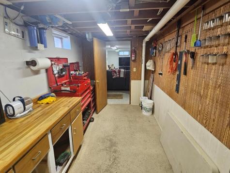 1531 Sunset Drive Belle Plaine IA 52208