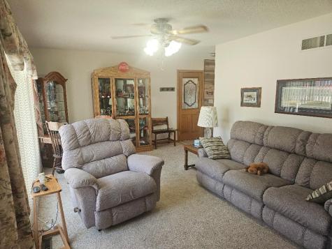1531 Sunset Drive Belle Plaine IA 52208