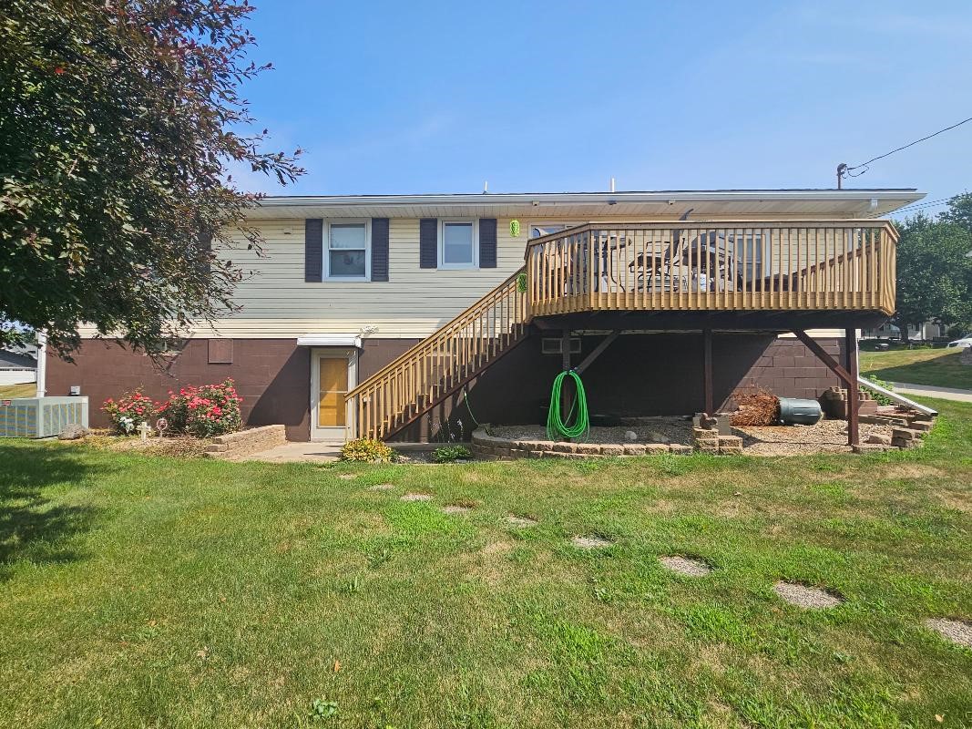1531 Sunset Drive Belle Plaine IA 52208