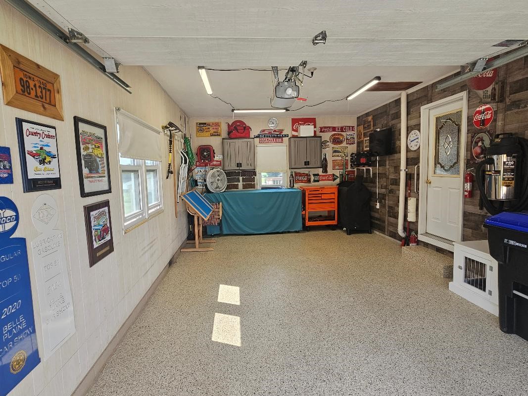 1531 Sunset Drive Belle Plaine IA 52208