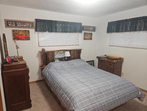 1531 Sunset Drive Belle Plaine IA 52208