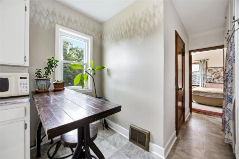 305 Pine Street Anamosa IA 52205