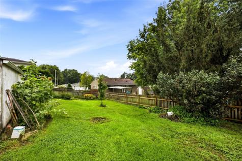 305 Pine Street Anamosa IA 52205