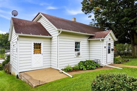 305 Pine Street Anamosa IA 52205
