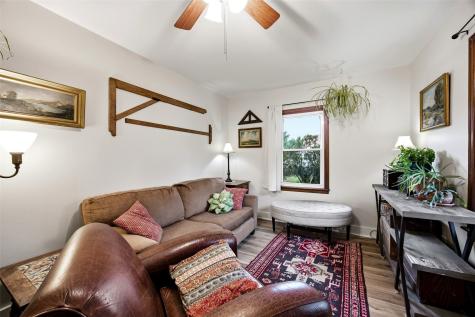 305 Pine Street Anamosa IA 52205
